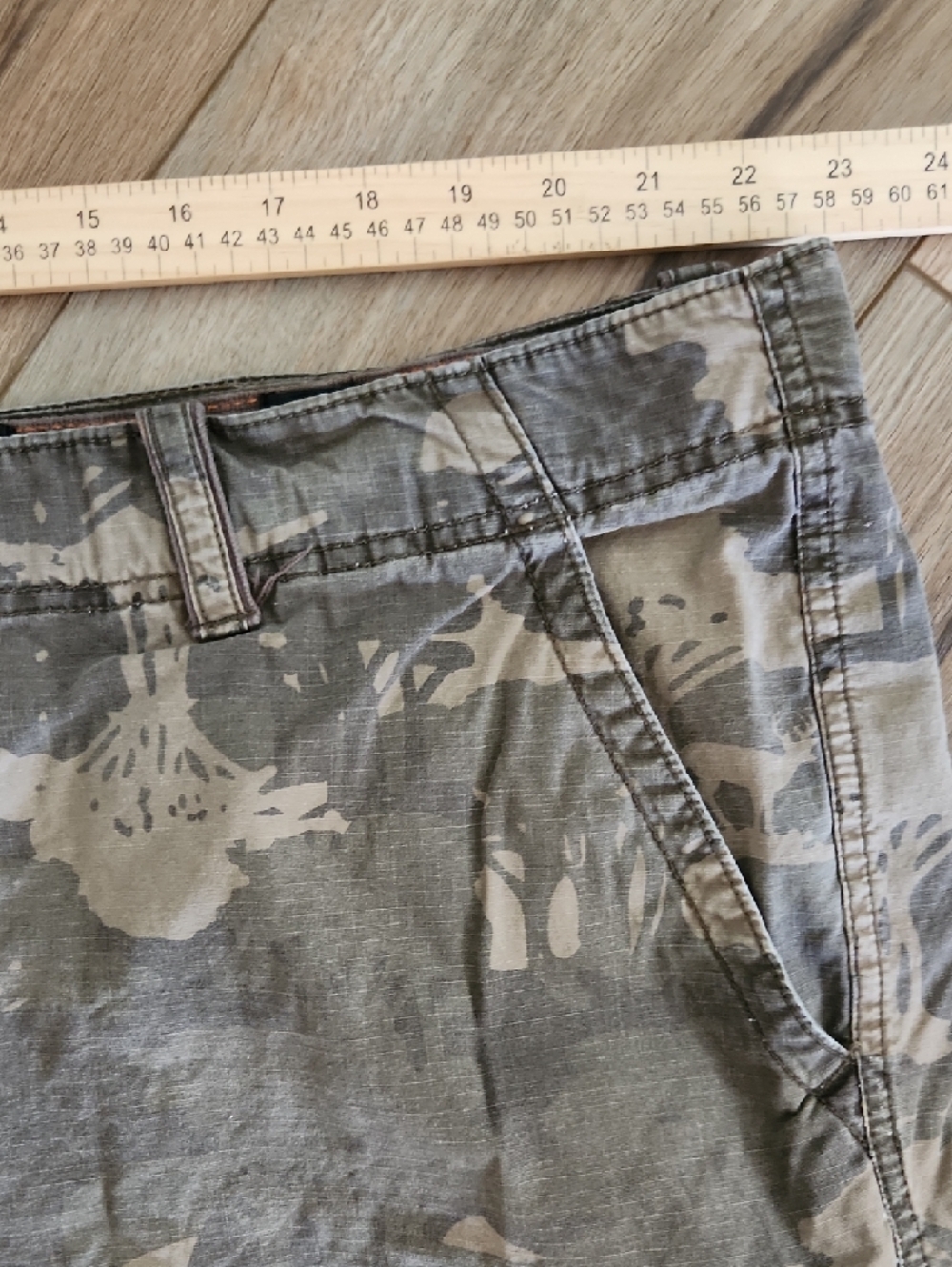 RedHead Men's Camo Cargo Shorts Olive & Tan Army Hunting Outdoors Size 46x10 - Picture 4 of 6